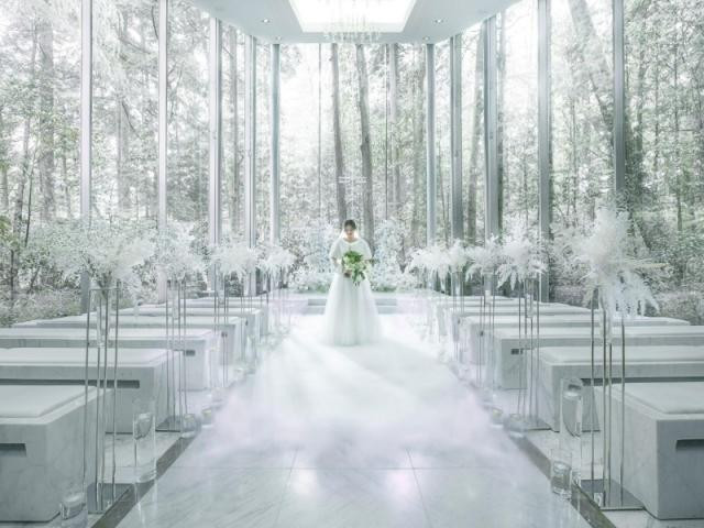 【日本の美しいチャペル ベスト100】連続受賞 全面ガラス張りチャペル