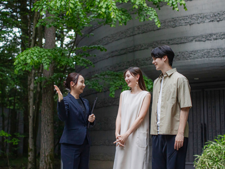軽井沢の自然の中でお二人らしいオリジナルウェディングを叶える