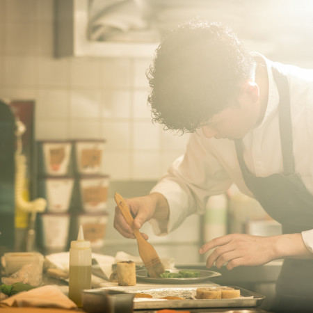 一品一品丁寧に仕上げられる、レストランと変わらないクオリティの料理