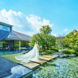 空、緑、自然に囲まれ四季を感じる結婚式を|京都 北山モノリス（KYOTO KITAYAMA MONOLITH）の写真(35833384)