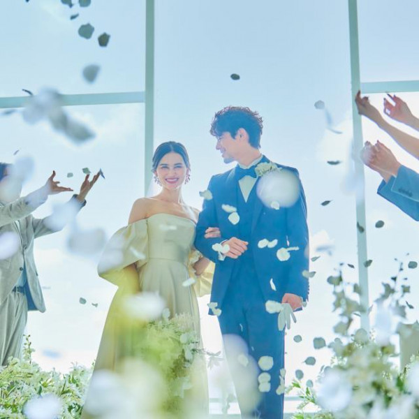 公式HPからのご予約、来館でギフトプレゼント