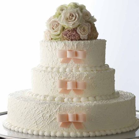 ウェディングケーキもオリジナルデザインを豊富にご用意しております|ニーズ和歌山 by T&G WEDDING(旧 ベイサイド迎賓館 和歌山)の写真(849255)
