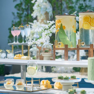 ガーデンもデザートや装花でお二人らしい彩を!|アーヴェリール迎賓館(高松)/テイクアンドギヴ・ニーズウェディングの写真(57162888)