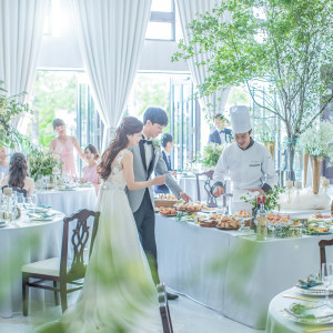 リラックスモードで自然と笑顔があふれるパーティを|アーヴェリール迎賓館(高松)/テイクアンドギヴ・ニーズウェディングの写真(54714246)