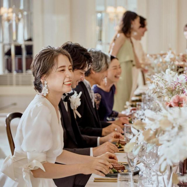 【公式HP限定】初めての結婚式場見学でカタログギフトをプレゼント！