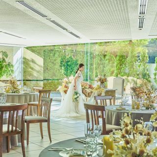 【会場リニューアル】挙式無料×20大特典◆海見えチャペル&試食