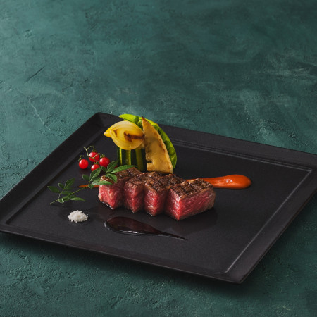 自慢の絶品お肉料理