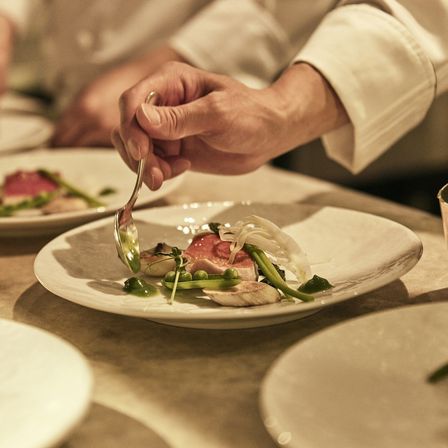 オープンキッチンから出来立て熱々のお料理をお届け♪|アルカンシエル横浜 luxemariage（アルカンシエルグループ）の写真(24402025)