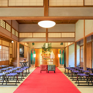 和空間での厳粛な神前式|三渓園 鶴翔閣（横浜市指定有形文化財）の写真(4339019)