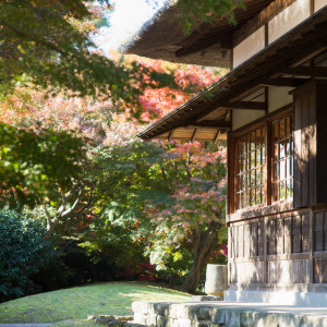 四季の美しさを感じられる歴史ある三溪園 鶴翔閣|三渓園 鶴翔閣（横浜市指定有形文化財）の写真(44092441)