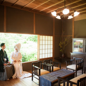 鶴翔閣内には書斎として使われていた洋室もございます。|三渓園 鶴翔閣（横浜市指定有形文化財）の写真(809884)