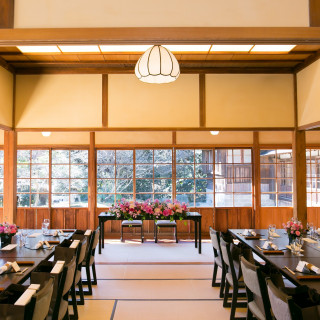 【会場費20万円OFF】人気シーズンの秋婚が今ならお得!