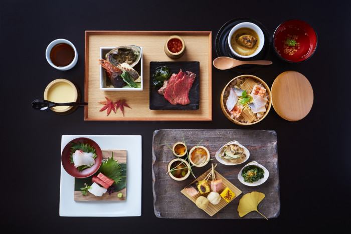 日本二大料理屋「金田中」の会席料理を大切なゲストに提供できるのはウエディングガーデンだけ。