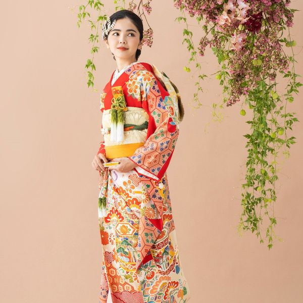 赤の和装も華やかで大人気|麗風つくば シーズンズテラスの写真(37784165)