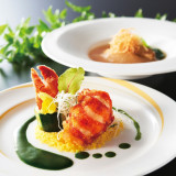 東天紅自慢の中華のオリジナル創作料理
前菜から全てお箸でお召し上がりいただけます♪