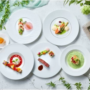 初見学に！黒毛和牛のメイン＆ホテルパティシエ自慢のデザート無料試食