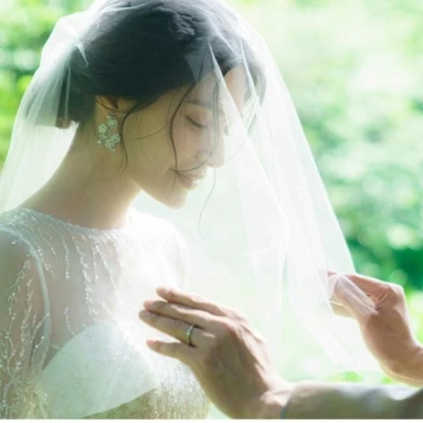 提携のドレスショップ多数、おふたりの自由なコーディネートを楽しんで
