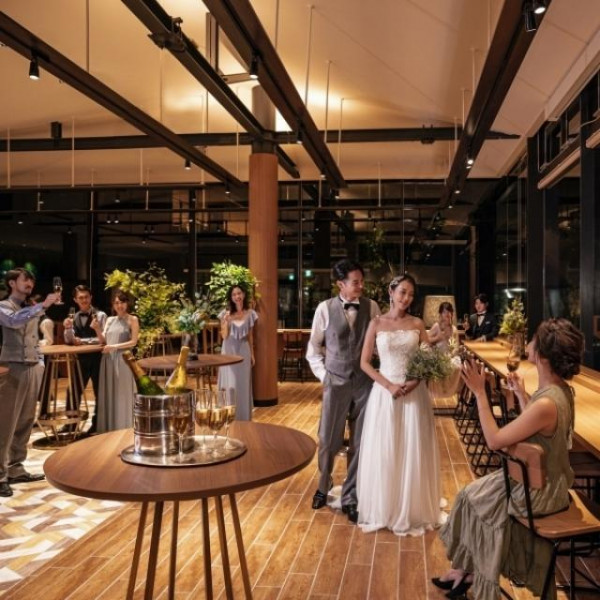 ラウンジでのアフターパーティーも雰囲気たっぷり