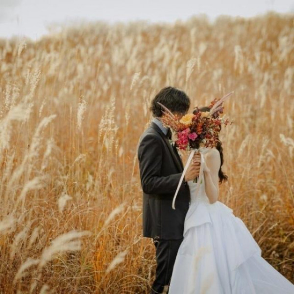 2～3か所のロケ地で撮影（所要時間：約5時間）