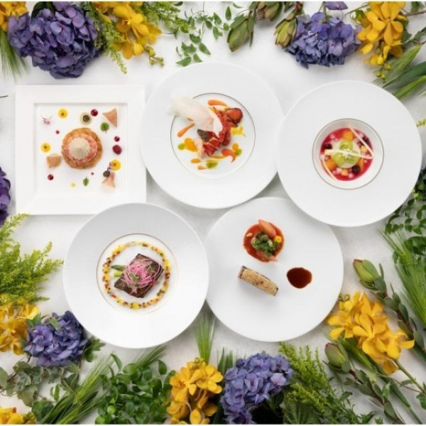 軽井沢の四季を感じるシーズナルメニューもご用意