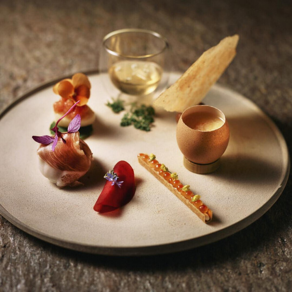 どの年齢層でも食べやすい創作フレンチ