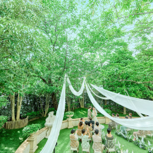 【ガーデン】光×緑ガーデン挙式|赤坂 アプローズスクエア迎賓館の写真(52072418)