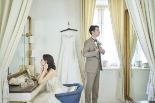 ドレスに着替えて準備も万端|ベイサイド迎賓館(松山)/テイクアンドギヴ・ニーズウェディングの写真(33223318)