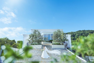 緑あふれるスタイリッシュな邸宅|ベイサイド迎賓館(松山)/テイクアンドギヴ・ニーズウェディングの写真(56025708)