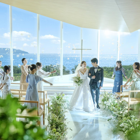 ゲストの記憶にも永く残る、穏やかな海のセレモニー