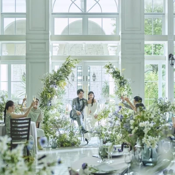 独立型の水上チャペル