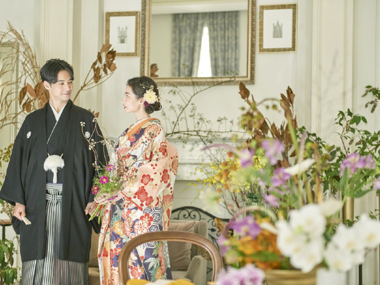 日本の古き良き伝統の和装で、洋装とは違った華やかな結婚式を