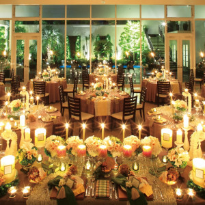 ナイトパーティはキャンドルに包まれて幻想的な雰囲気に！|アクアガーデン迎賓館(岡崎)の写真(269115)