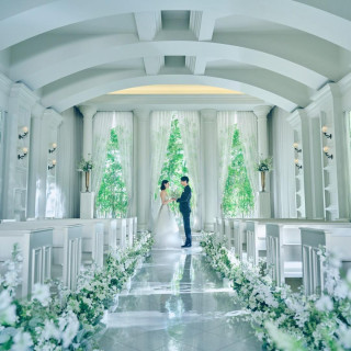 ＼祝日限定／貸切邸宅×プレ花嫁体験《ドレス優待＆豪華試食付》