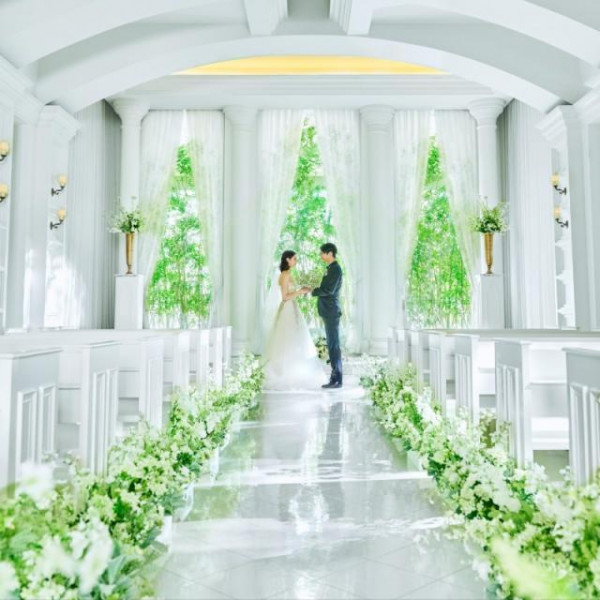 プール付きのプライベートガーデン