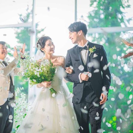 多くのゲストからの祝福で幸せは最高潮に|ニーズ札幌 by T&G WEDDING(旧 ヒルサイドクラブ迎賓館 札幌)の写真(58785248)