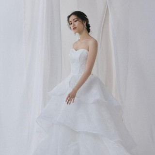 【衣装重視の方へ】ドレス2着*最大40万円分プレゼント！