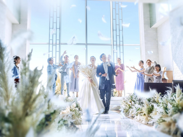 “結婚式の余韻まで、ふたりらしく過ごす一泊二日。”