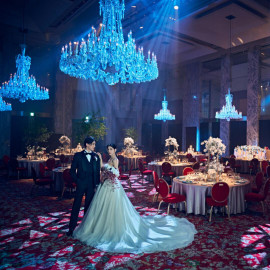 【月2限定演出体験】シャンデリアと共に輝く1日フェア