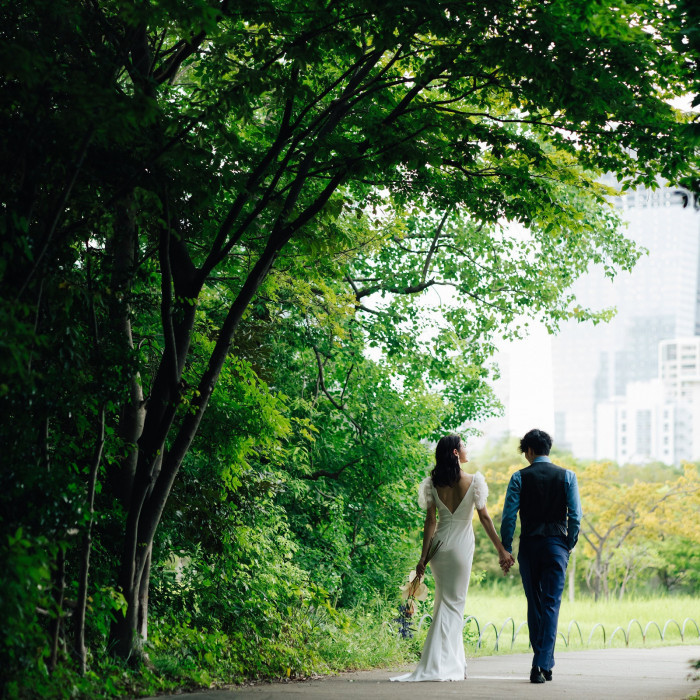 季節の緑とともに写真を撮れるフォトスポット東京だということを感じさせない、自然の中で