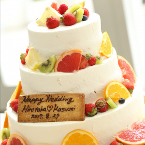 柑橘フルーツでウェディングケーキに季節感を☆|ベルヴィ アズグレイス（Belle  Vie  AZGRACE）の写真(2311454)