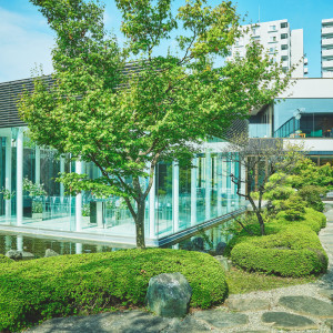 会場には、水景や緑など自然と調和した空間が広がっている|TAKASAKI MONOLITH ～高崎モノリス～の写真(46215880)