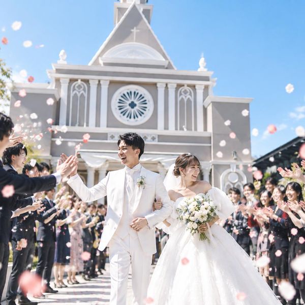 1日1組貸切で人気シーズンでの結婚式がオトクに叶う！