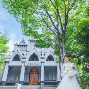 森の教会を全館貸切に、ふたりらしい結婚式を叶えて|南蔵王・聖ペトロ教会の写真(53111115)