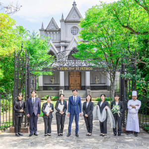福山で30年結婚式をお手伝いしている経験豊富なスタッフがふたりをチームでサポート|南蔵王・聖ペトロ教会の写真(52911569)