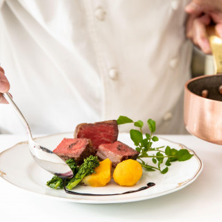 シェフと直接打合せOK！ゲストひとりひとりへの想いを込めた料理でおもてなし