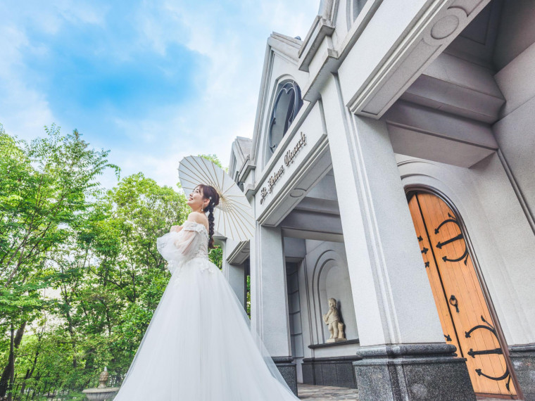 大人花嫁にも◎【緑あふれるガーデンでクラシカルウエディング】