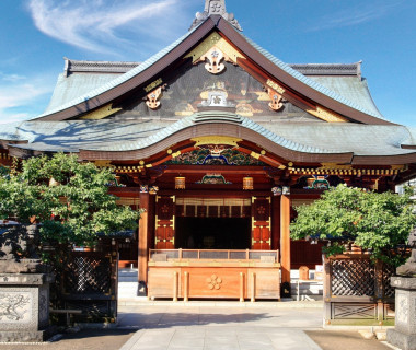 1000年の歴史ある神社で厳粛な神前挙式を