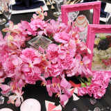 ゲストテーブルのお花はおふたりのイメージ通りに!!
お花と合わせた小物のコーディネートでより、オリジナリティーを!!