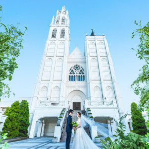 大聖堂の余韻をそのままに、自然に包まれるガーデン挙式を。|ノートルダムマリノア/FIVESTAR WEDDINGの写真(54925688)