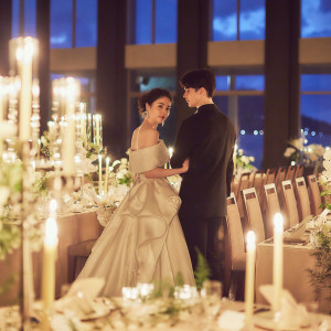 夕日が鮮やかなサンセットタイムからスタートするナイトウエディングも人気|ノートルダムマリノア/FIVESTAR WEDDINGの写真(54924143)